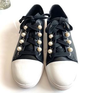 Mossimo Pearl Kyrie Sneakers 💕 | size 9 | New!